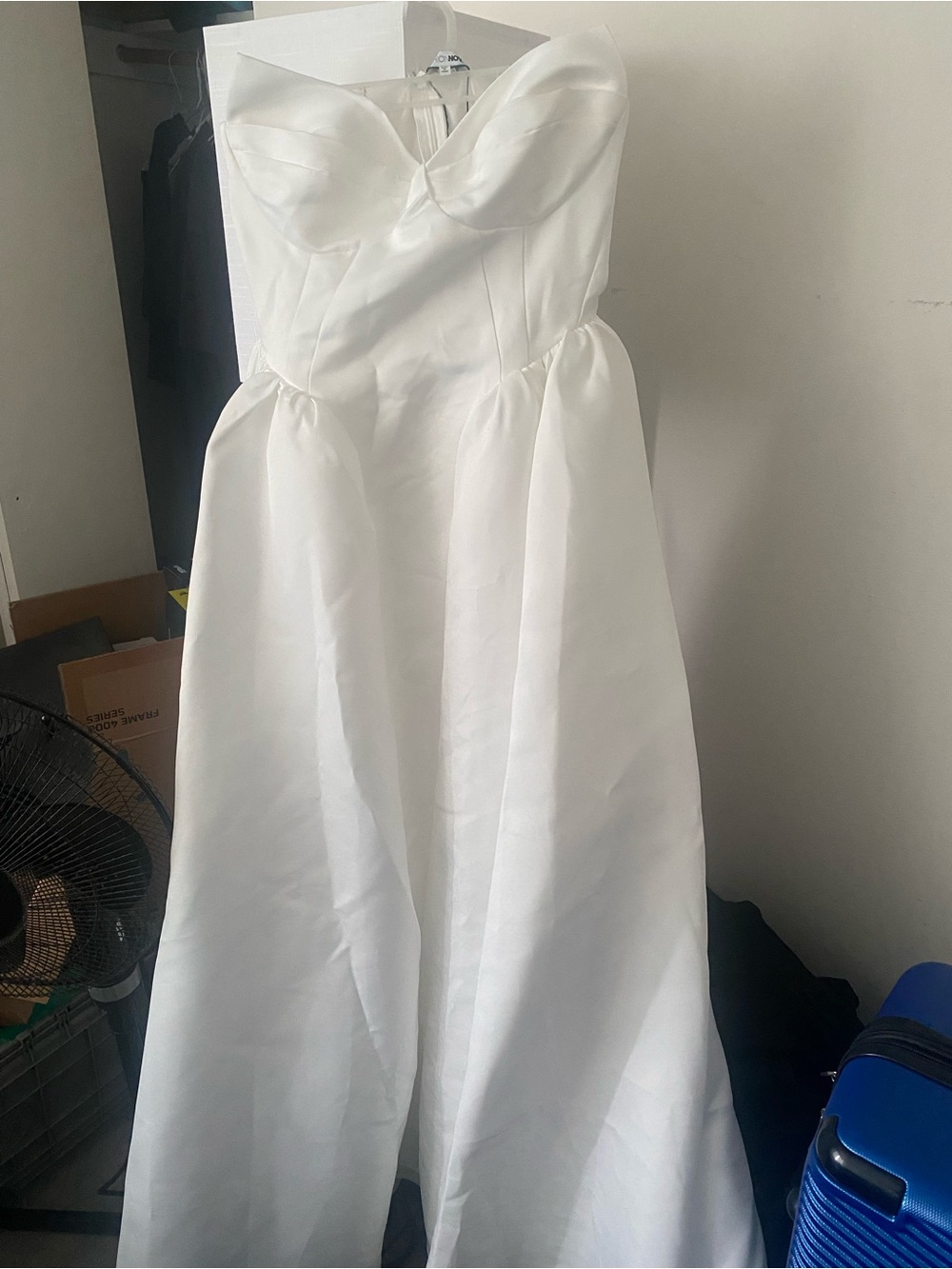 Fashion Nova White Satin Sweetheart Strapless Ball Gown